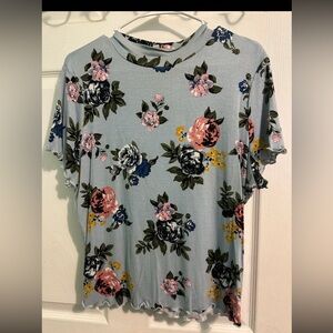 Women's Light Blue Floral Short Sleeve Top